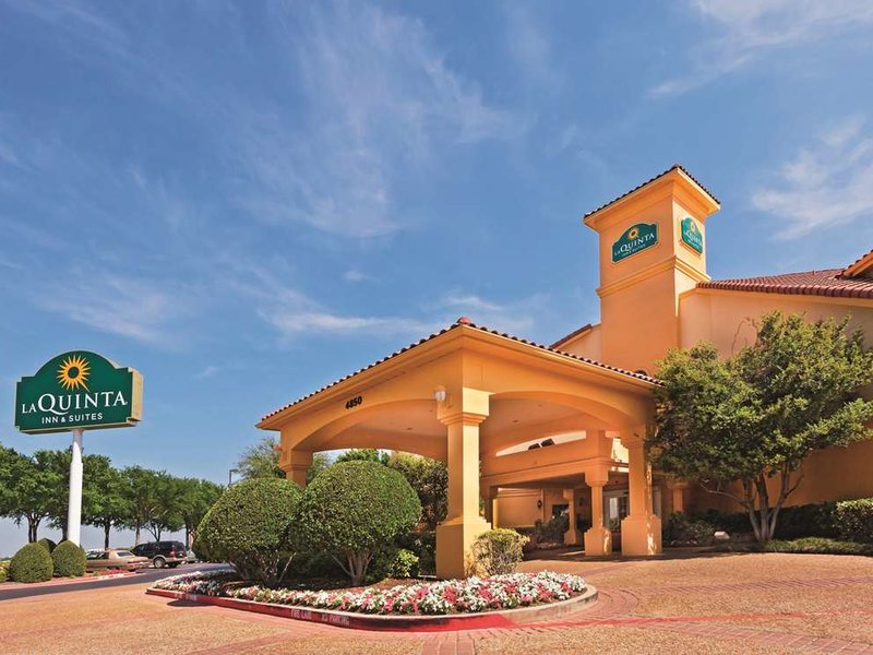 La Quinta Inn  Suites Dallas Airport North