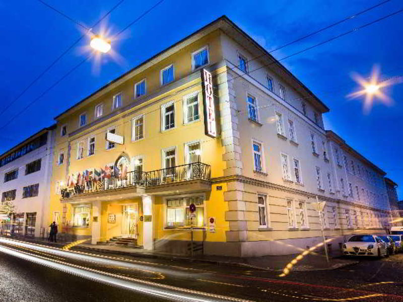 Goldenes Theater Hotel