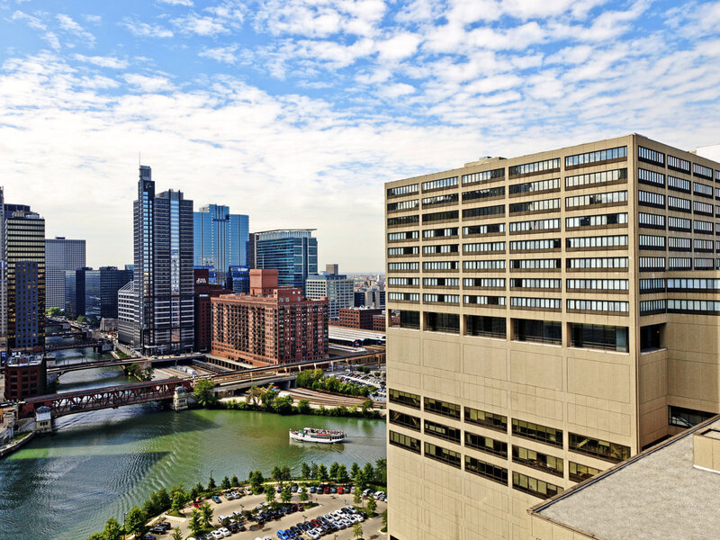 Holiday Inn Chicago Mart Plaza