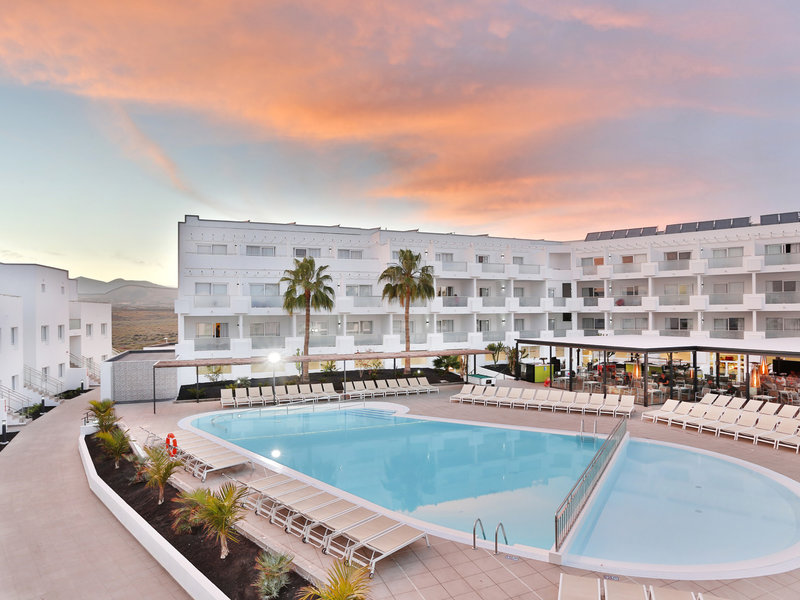 Aequora Lanzarote Suites