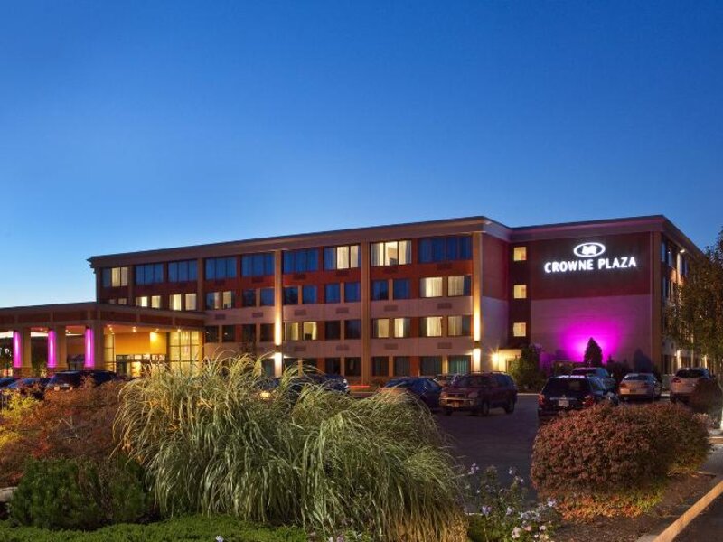 CROWNE PLAZA BOSTON WOBURN