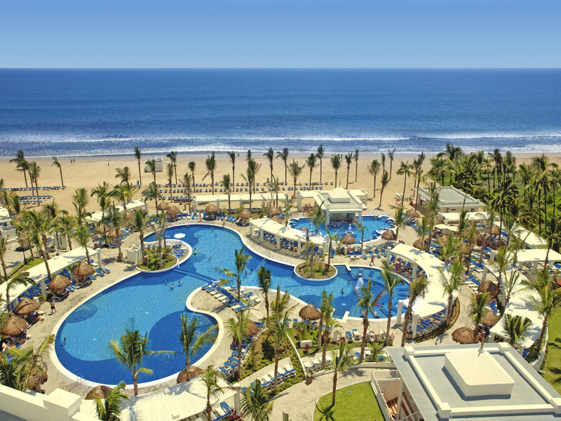 Hotel Riu Emerald Bay