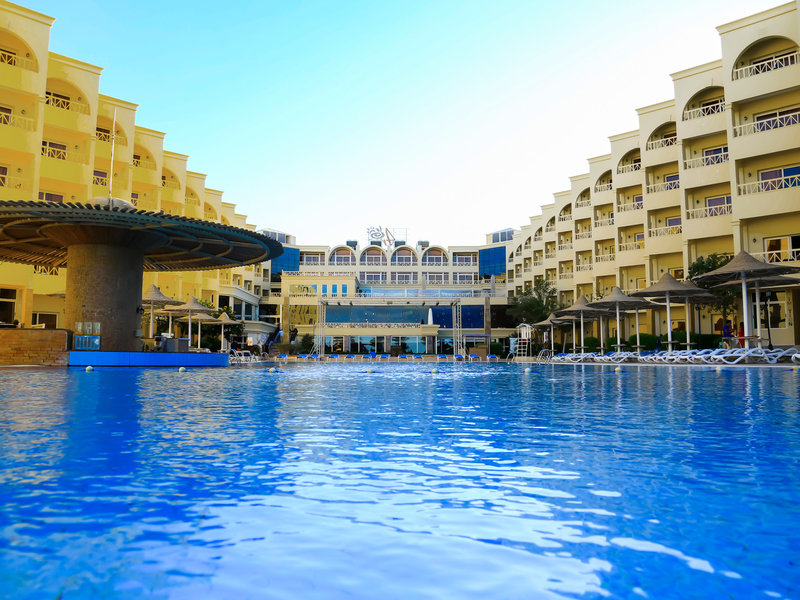 AMC Royal Hotel Hurghada