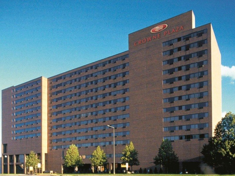 Crowne Plaza Hotel & Suites MSP Airport - Mall Of America