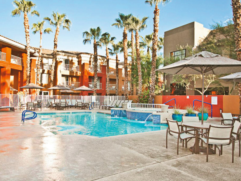 Holiday Inn Express & Suites Scottsdale Old Town